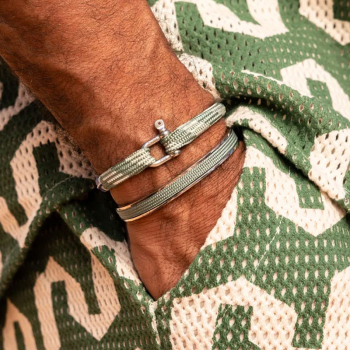 Pig&Hen, Vicious Vik Armband mit Schackelverschluss, geflochtenes Nylon, atlas green cream/silver, style